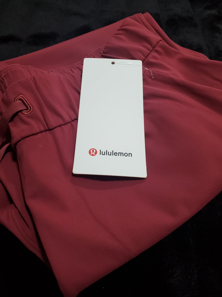 Lululemon On the Fly Pant, Size 10