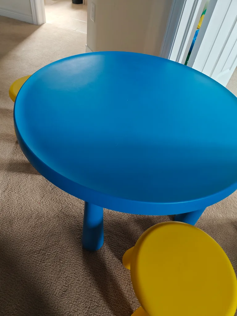 Excellent condition Ikea mammut round table thumbnail