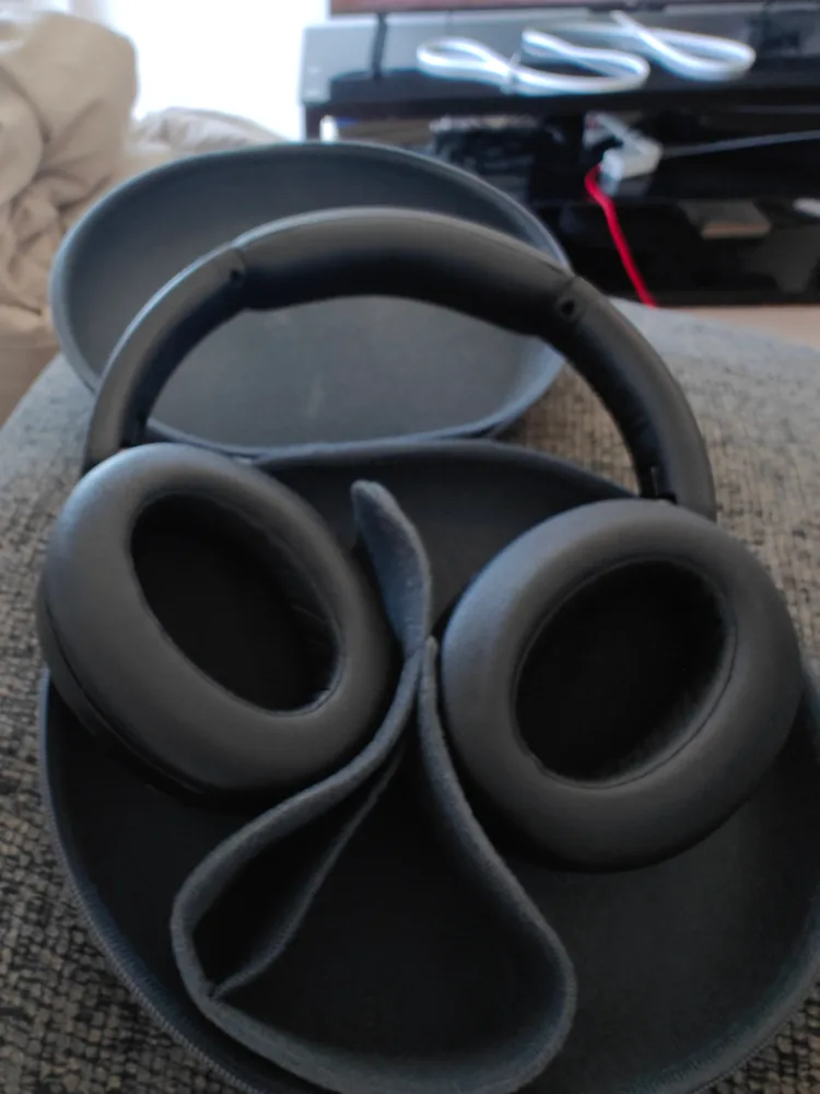 Sony WH-XB910N  With original case & cables image indicator(2)