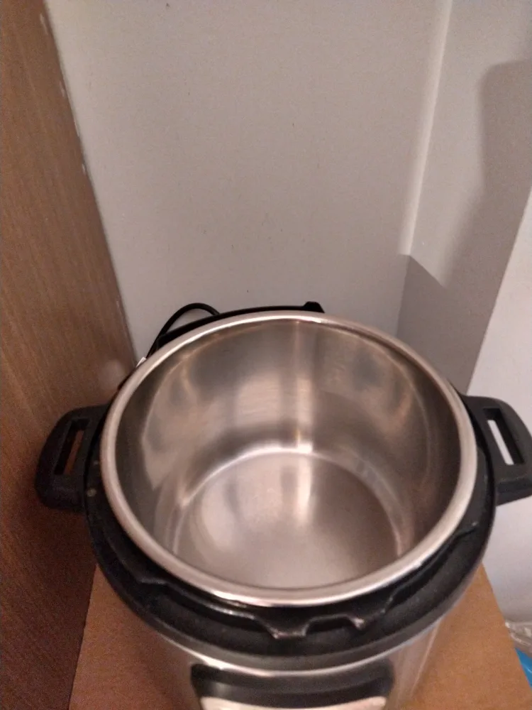 Instant Pot (6 qt) Multi-Cooker image indicator(2)