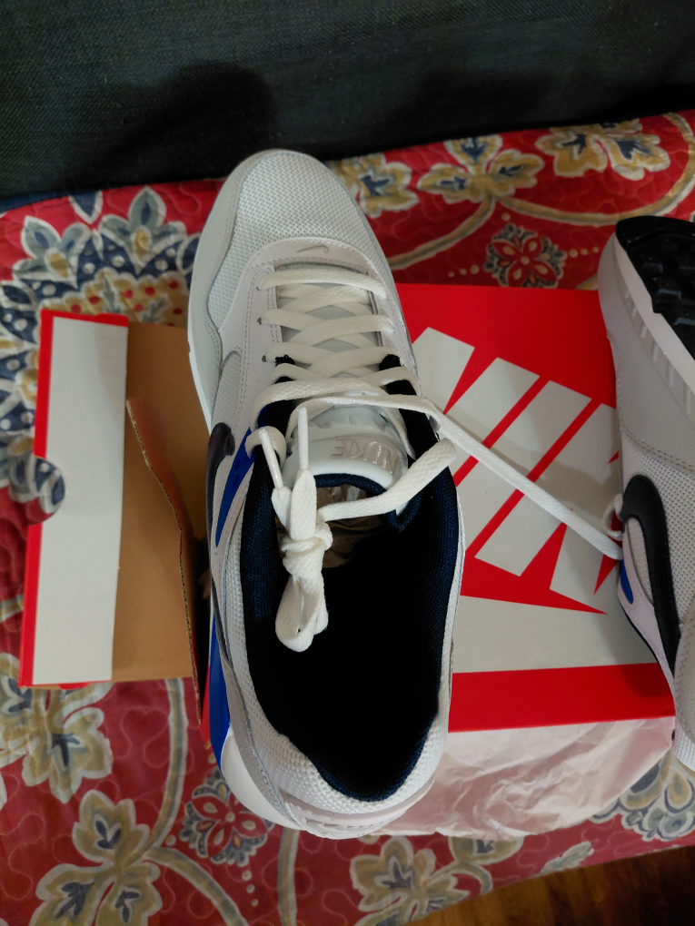 BRAND NEW NIKE AIR MACX  CORRELATE MENS SIZE 10/5.  65 - photo 3