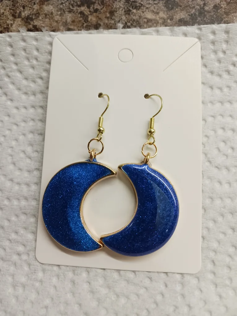 Handmade Resin Earrings image indicator(2)