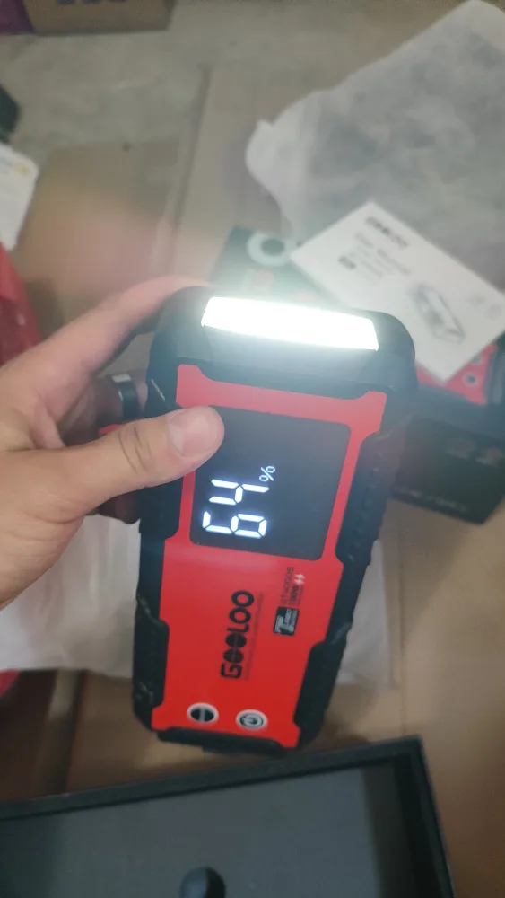 GOOLOO Jump Starter image indicator(3)