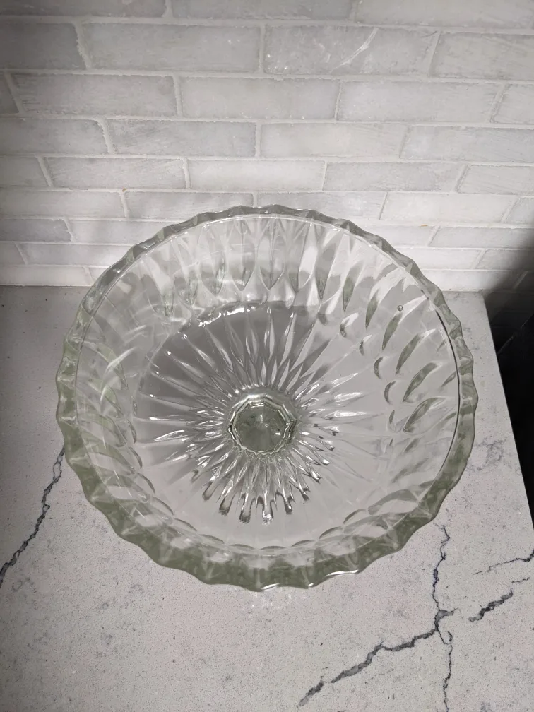 Vintage crystal candy bowl image indicator(2)