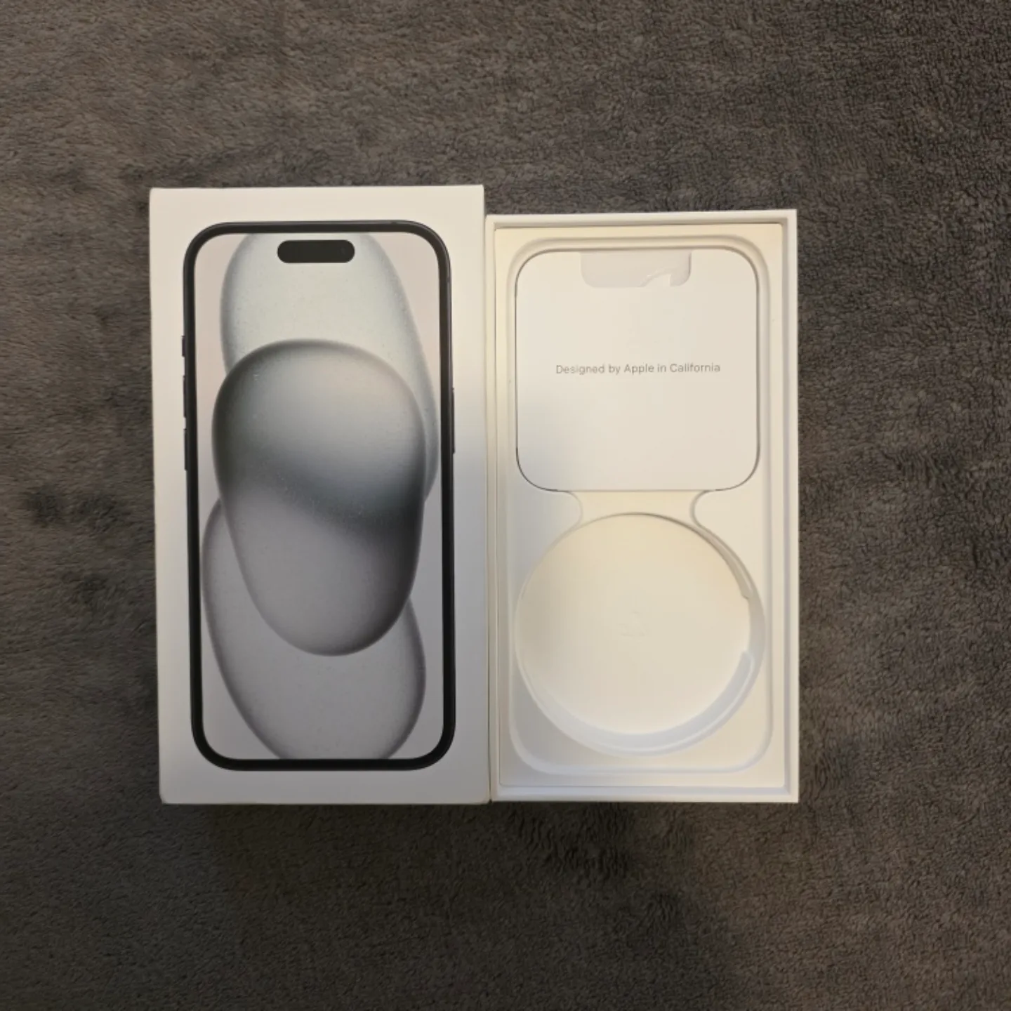 IPhone 15 256GB image indicator(2)