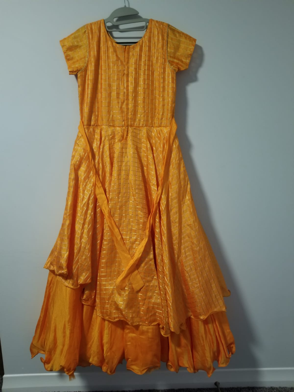Yellow layered dress with embroidery - photo 2