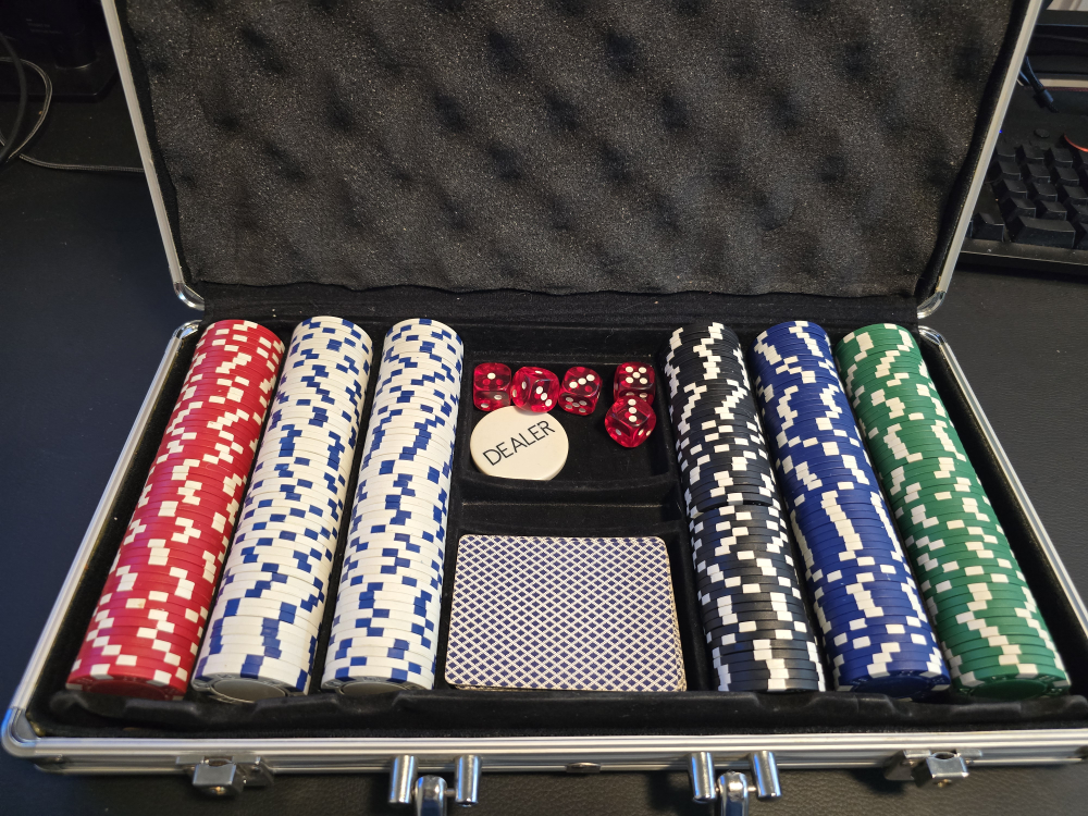 Poker Set with Aluminum Case - photo 2