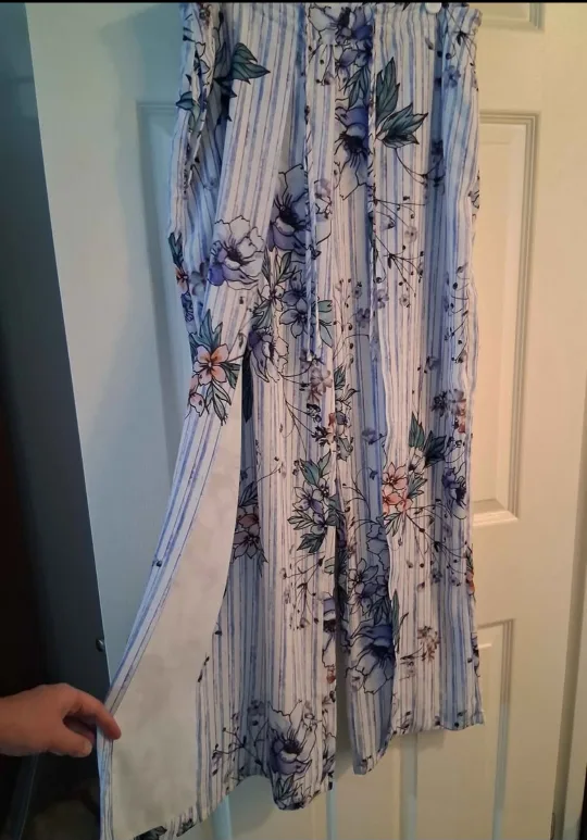 Winged floral pants image indicator(2)