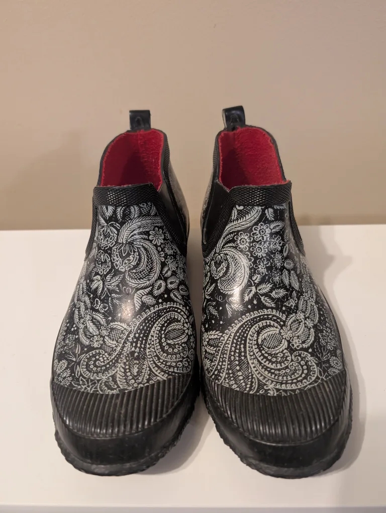 Wind River Floral Rain Boots, Size 8 thumbnail