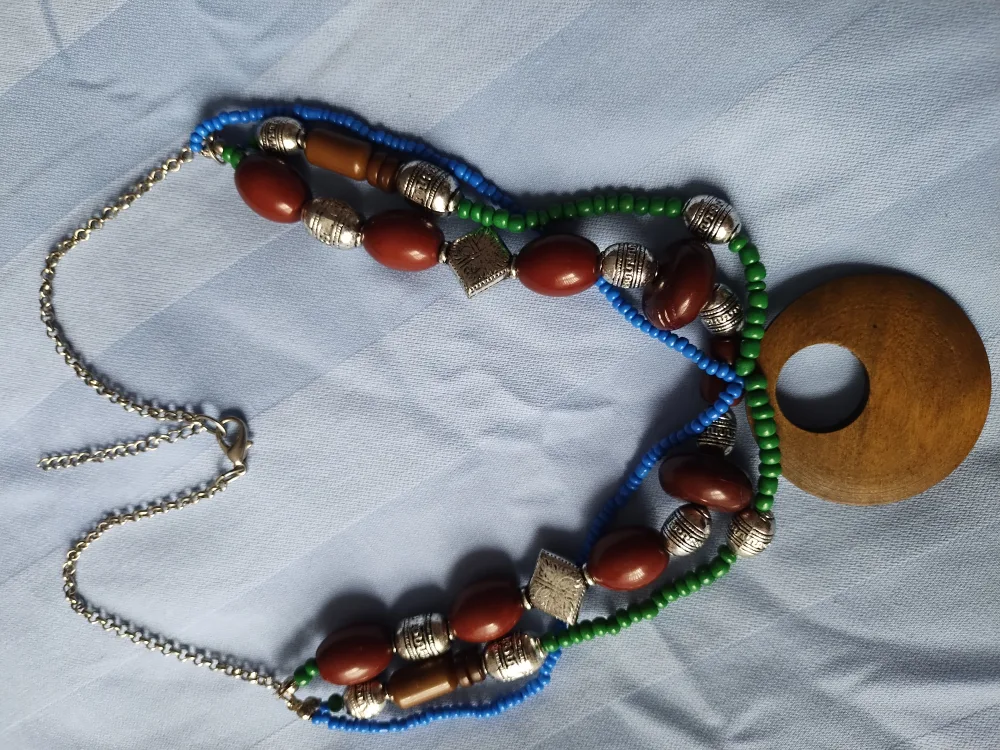 Unique Beaded Necklace image indicator(2)