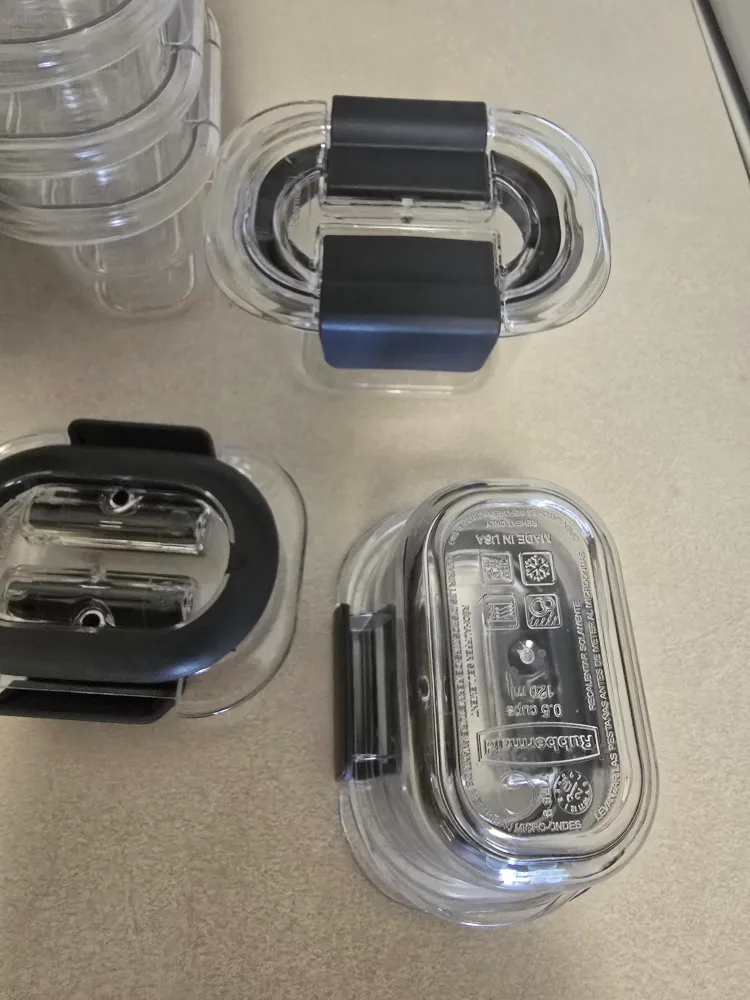 Rubbermaid Brilliance Food Storage Containers image indicator(5)