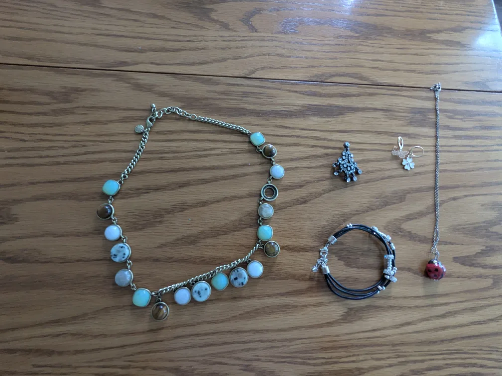 assorted jewelry (3) thumbnail