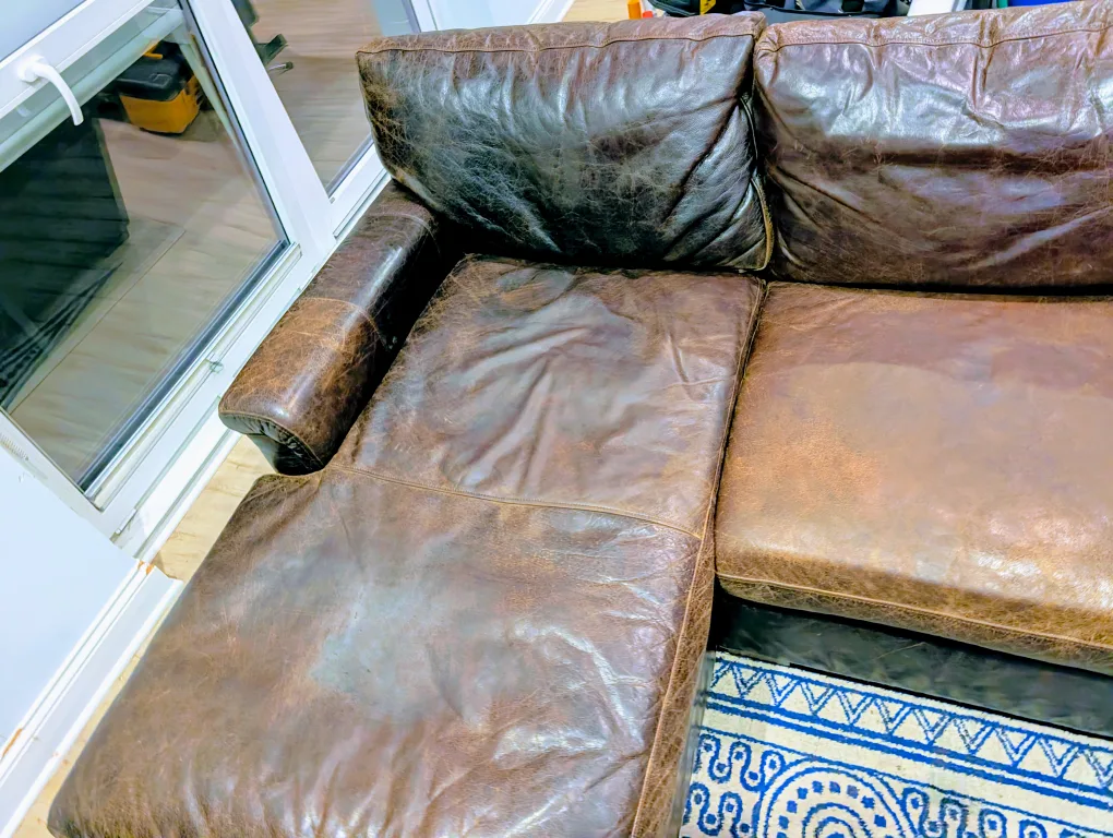 Brown Leather Sectional Sofa image indicator(4)