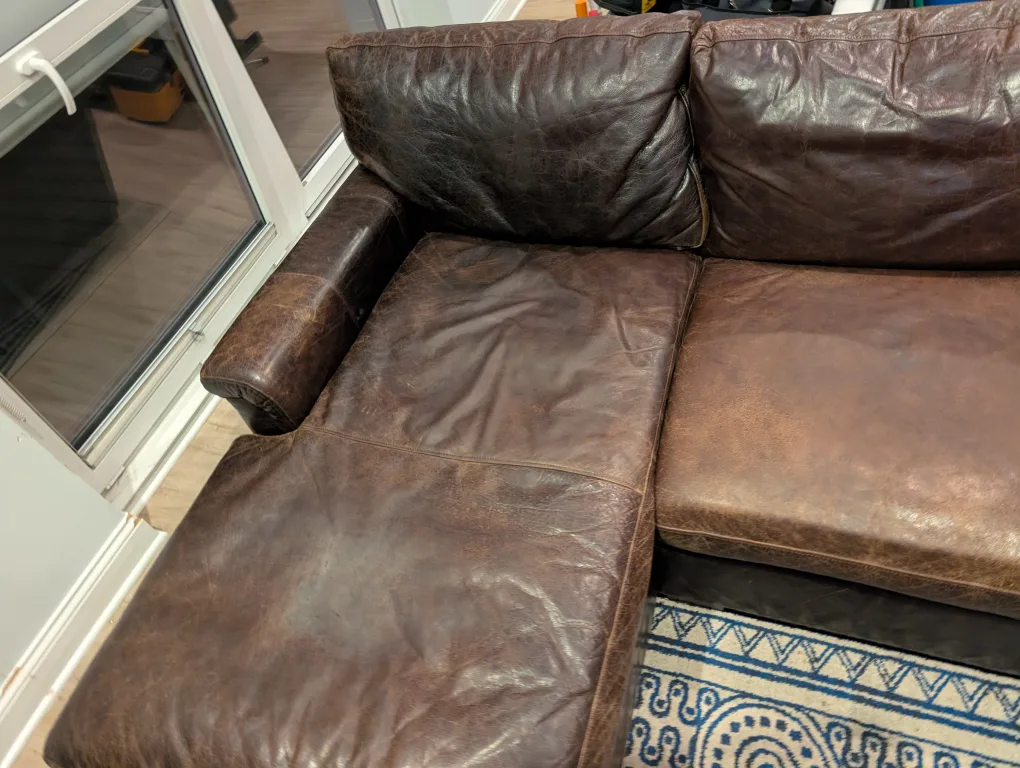 Brown Leather Sectional Sofa image indicator(5)