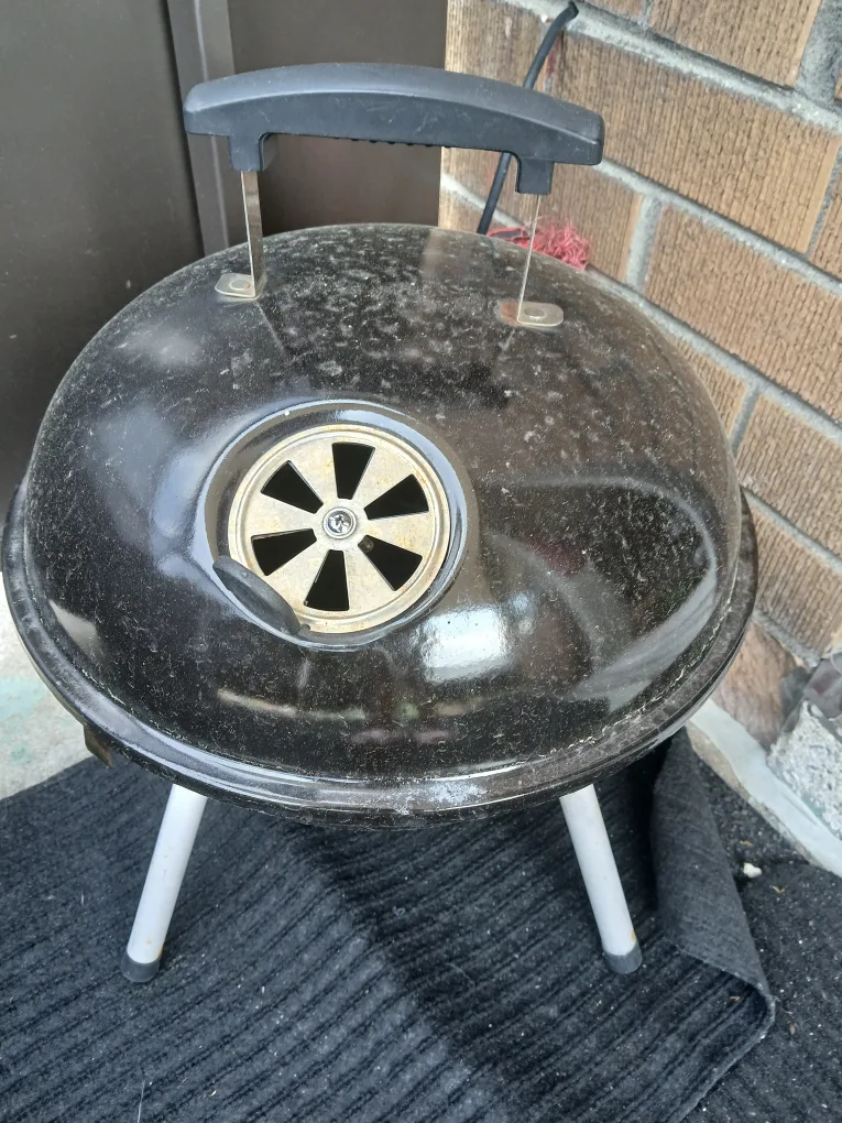 Assorted BBQ and Winter Supplies image indicator(2)