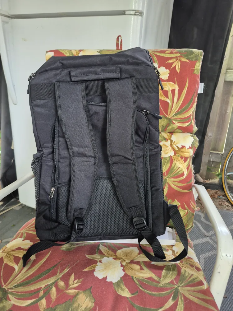 Black Roller Skate Backpack image indicator(6)