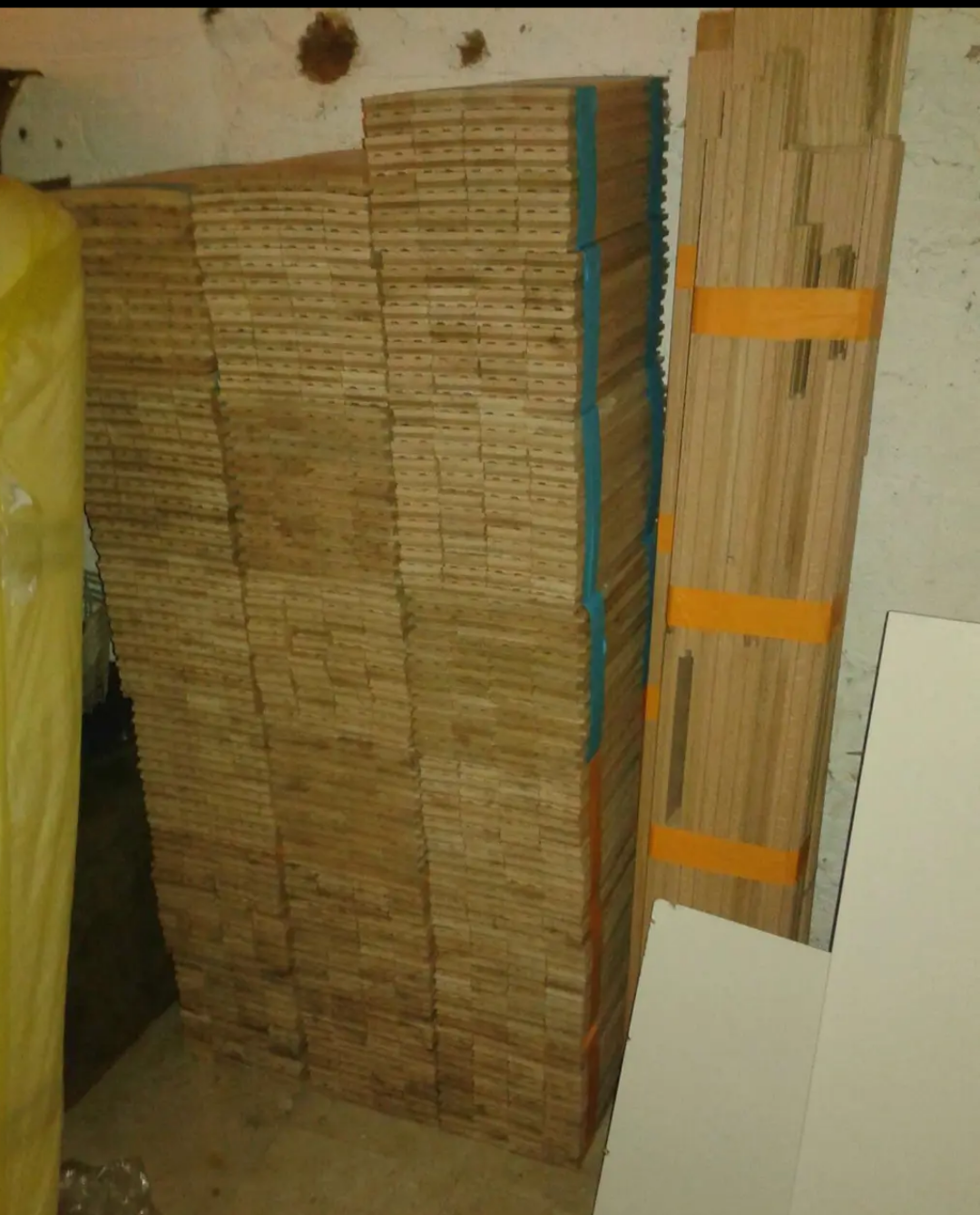 HARDWOOD FLOORING - HERRINGBONE