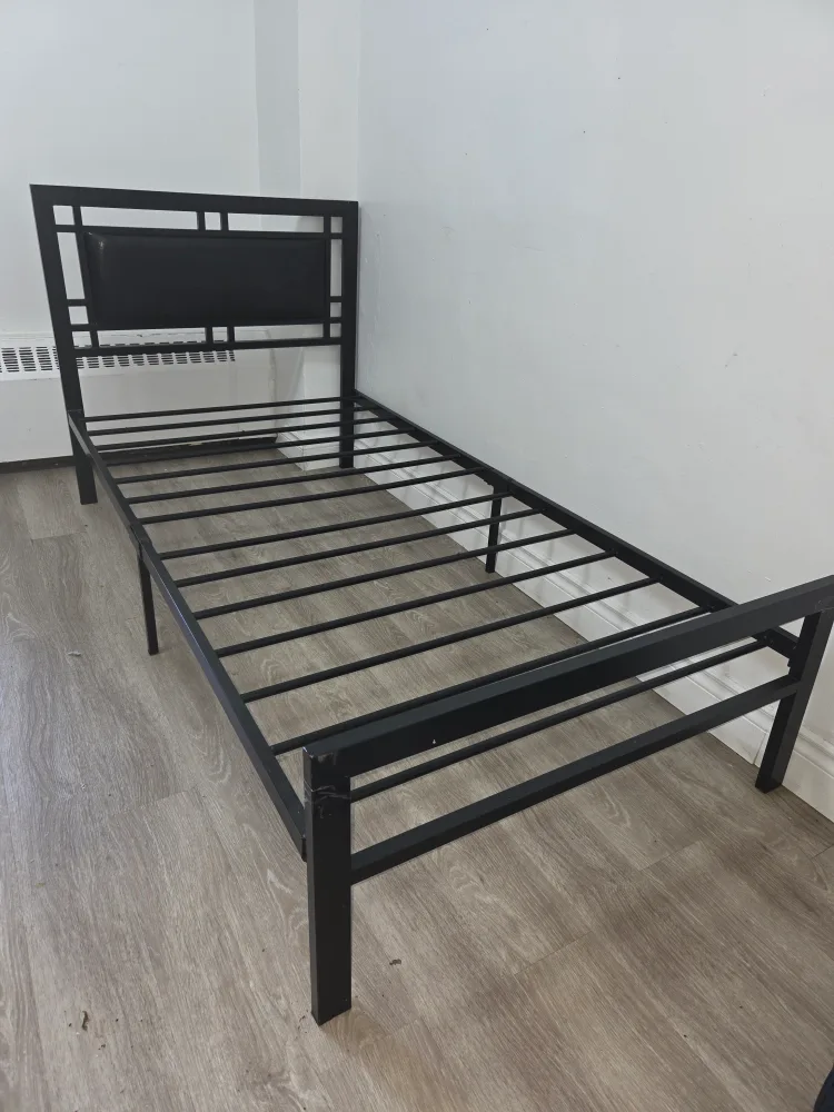 Black Metal Twin Bed Frame image indicator(2)