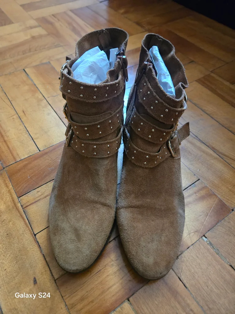 Brown Suede Ankle Boots with Buckles San Marina made in Portugal image indicator(2)