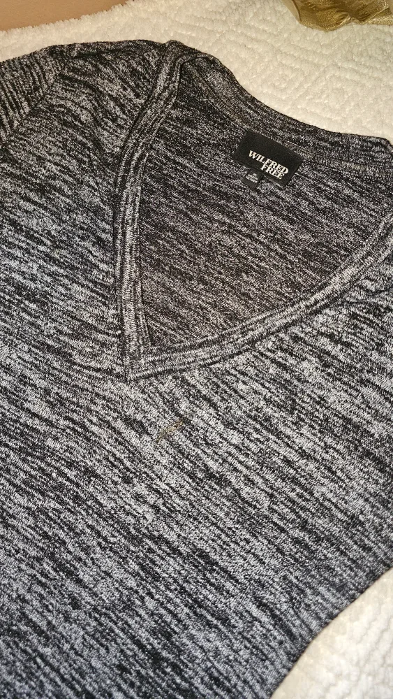 Wilfred Free Long Sleeve Bodycon Salt n Pepper Dress image indicator(2)