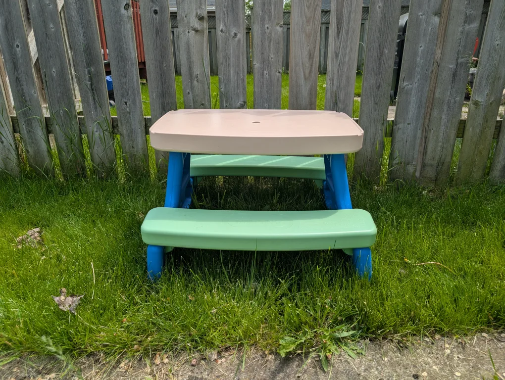 Little Tikes Folding Picnic Table thumbnail