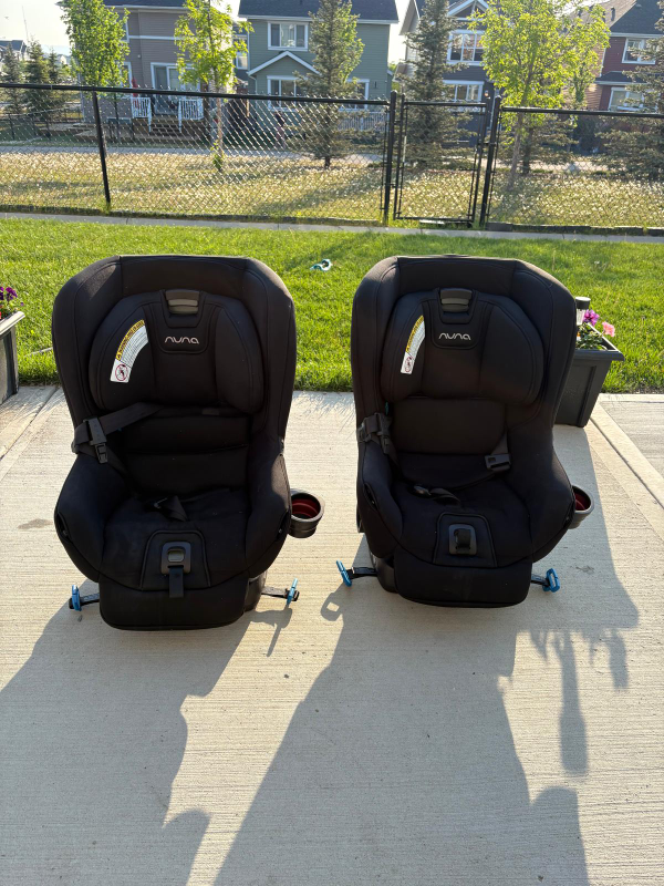Nuna  Rava Car Seat