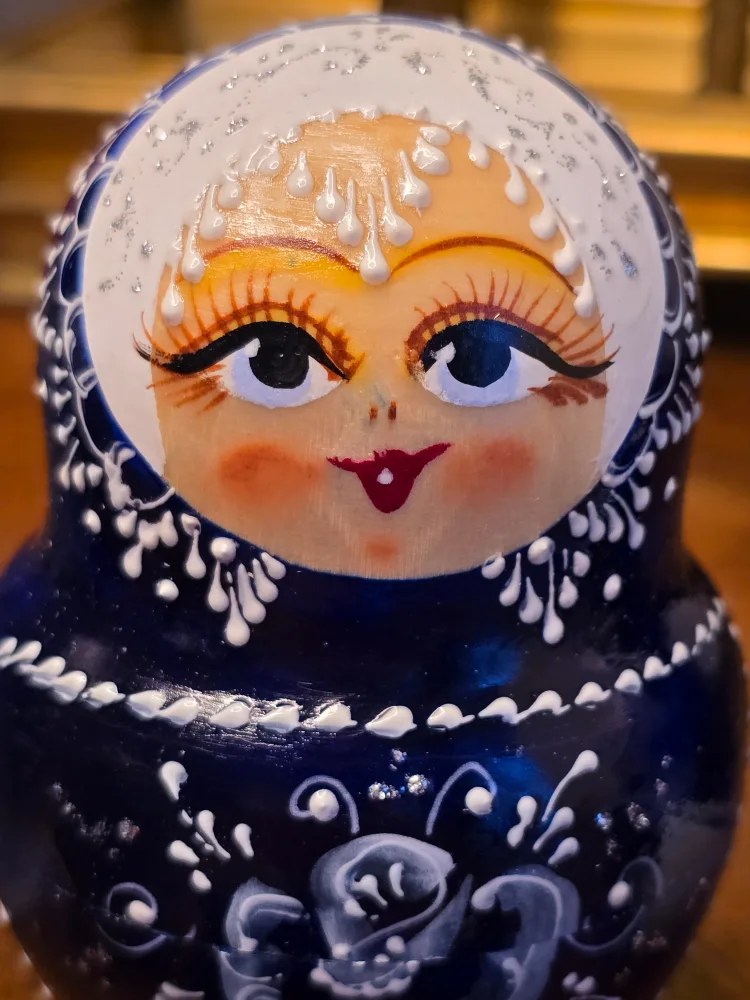 Hand Painted Russian Nesting Dolls image indicator(3)