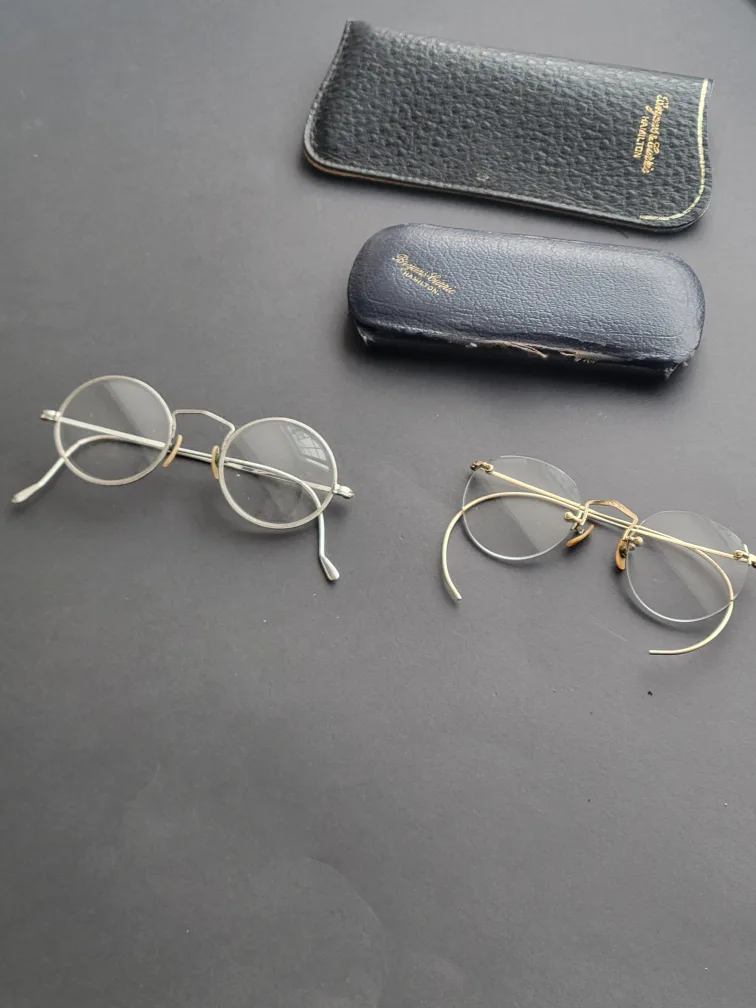 antique Gold Spectacles. antique Silver Spectacles image indicator(3)