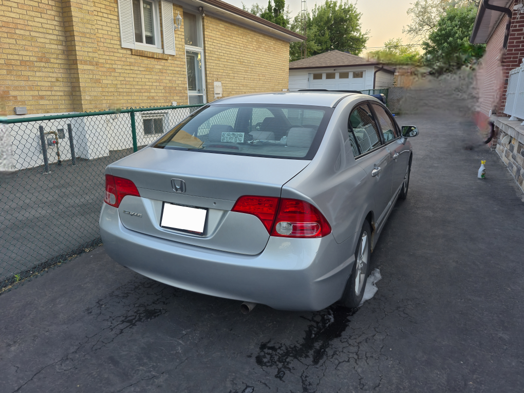 Honda Civic Sedan - photo 2
