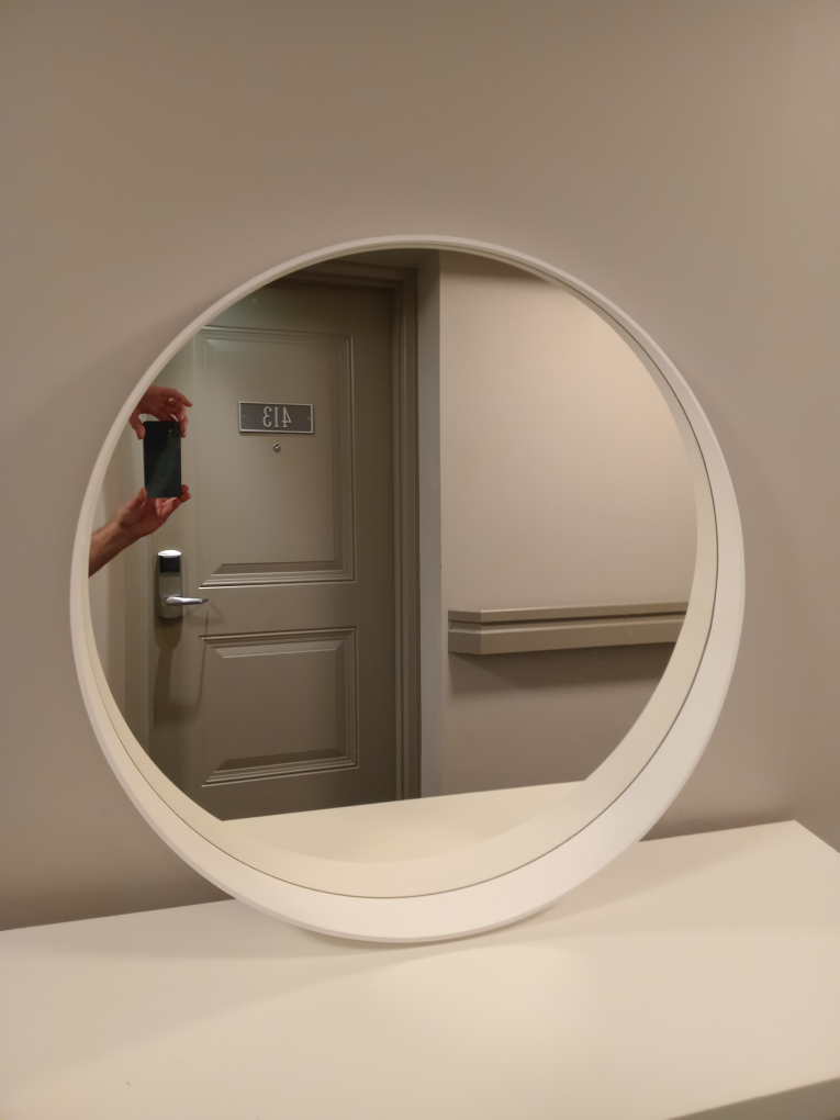 White Vanity Desk with Round Mirror - photo 2