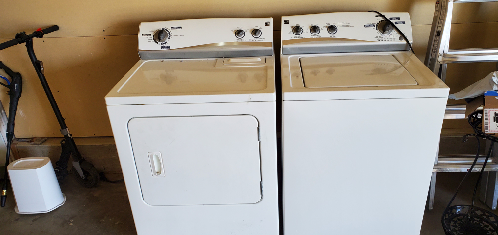 White Washing Machine and Dryer Set - photo 4