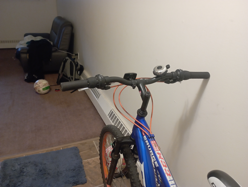 CCM Savage Mountain Bike - photo 2