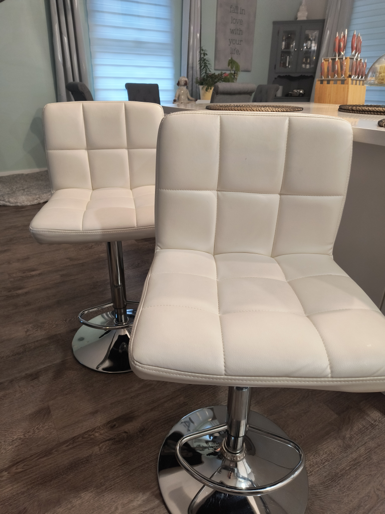 Set of 2 White Faux Leather Bar Stools