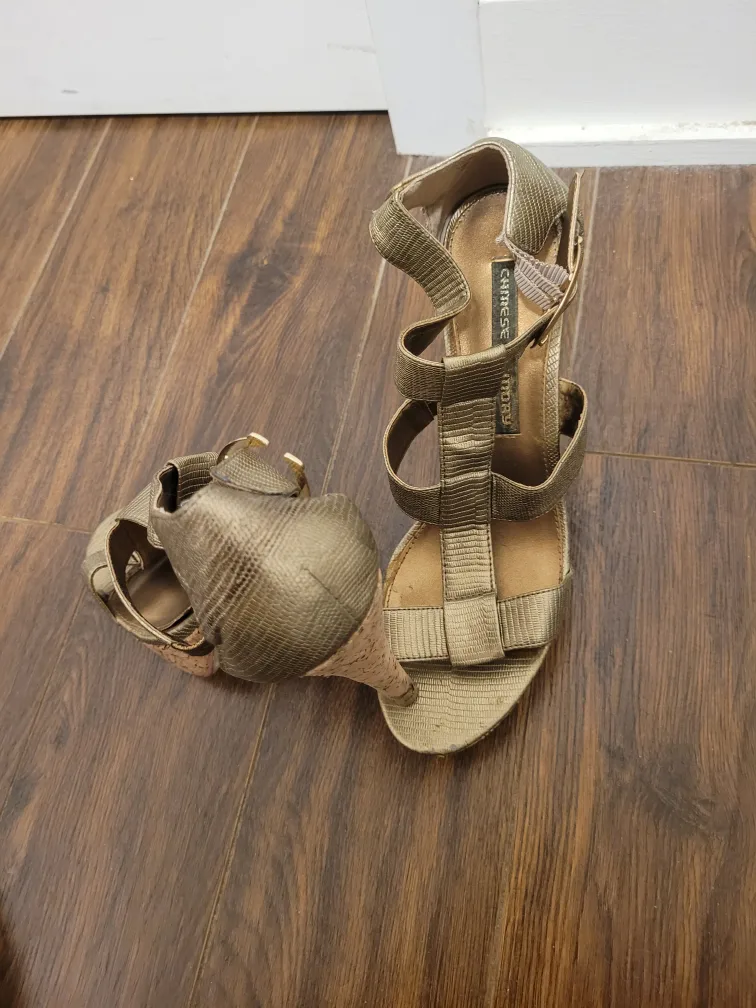 Chinese Laundry Heels - Size 9 image indicator(2)