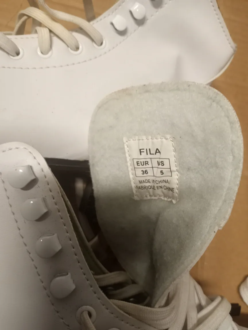 Fila White Ice Skates - US Size 5 image indicator(2)