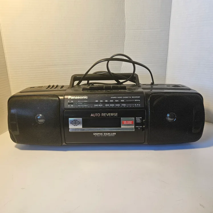 Vintage Panasonic RX-FS450 AM/FM Radio Cassette Player Boombox thumbnail