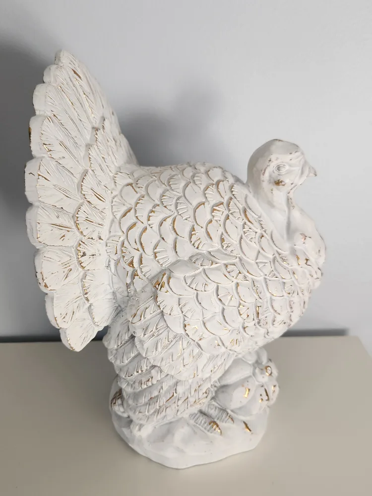 White and Gold Turkey Statue image indicator(2)