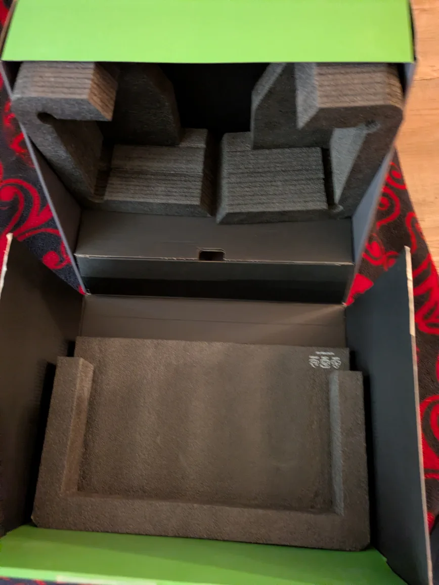 Xbox Series X Console, Games & Accessories image indicator(5)