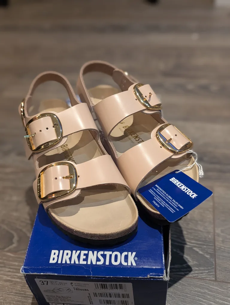 BNIB Birkenstock Natural Leather Patent - New Beige image indicator(2)