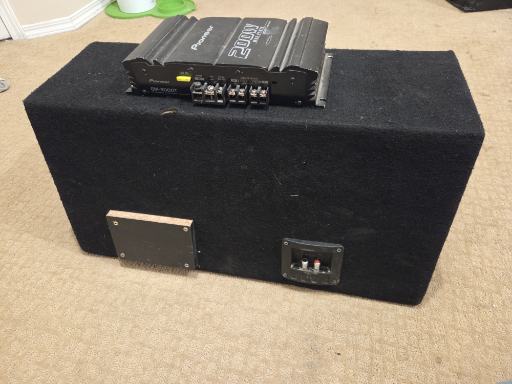 Pioneer sub and amp - photo 2
