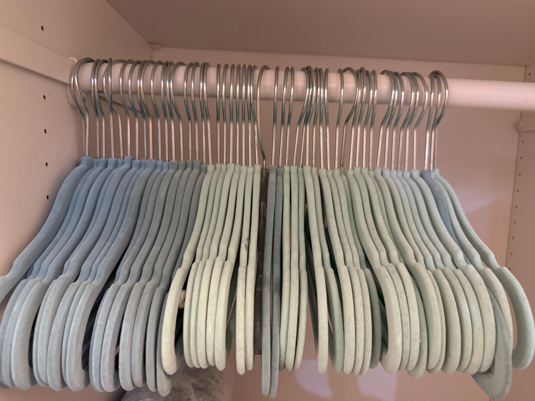 Set of Soft Velvet Hangers for kids