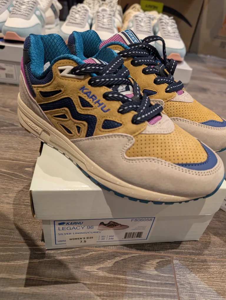 BNIB, Karhu Legacy 96 Silver Sneakers - Women's Size 7.5 image indicator(2)