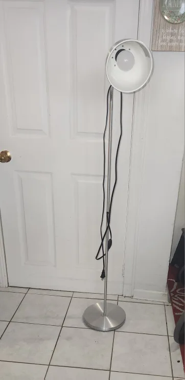 Modern Standing Lamp image indicator(3)