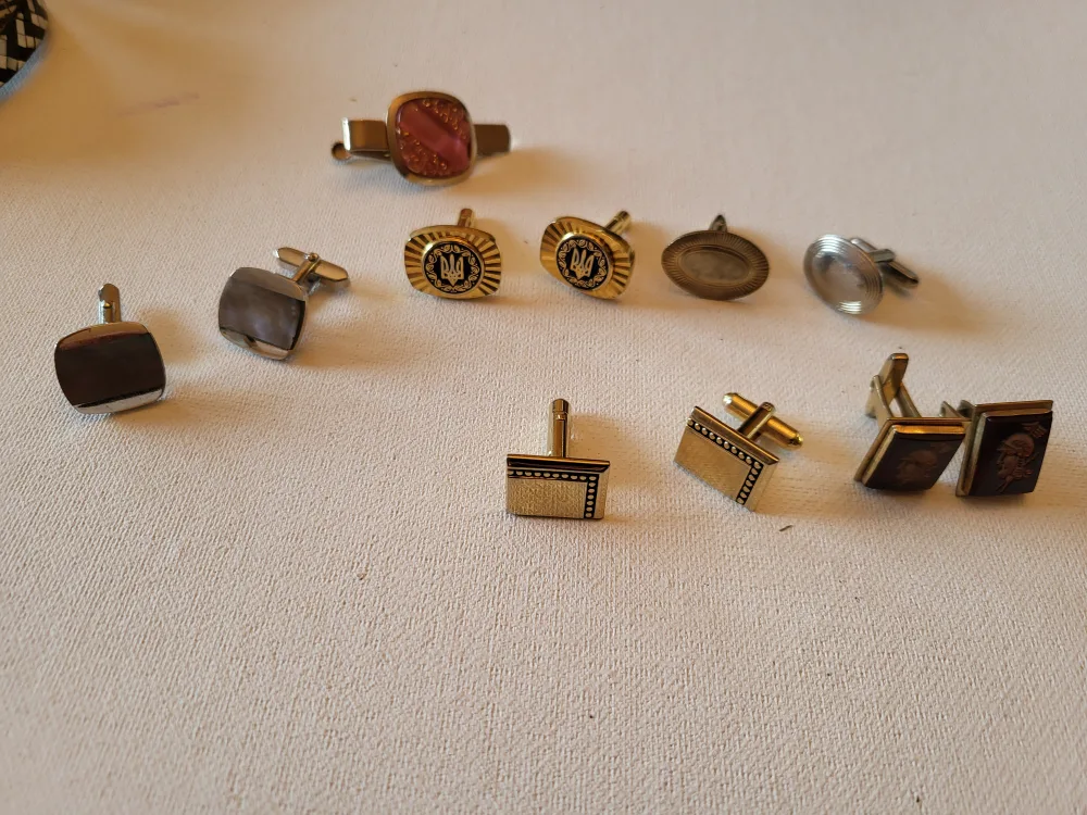 Vintage Cufflink Assortment thumbnail