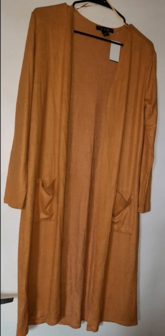 Mustard-Coloured Cardigan thumbnail