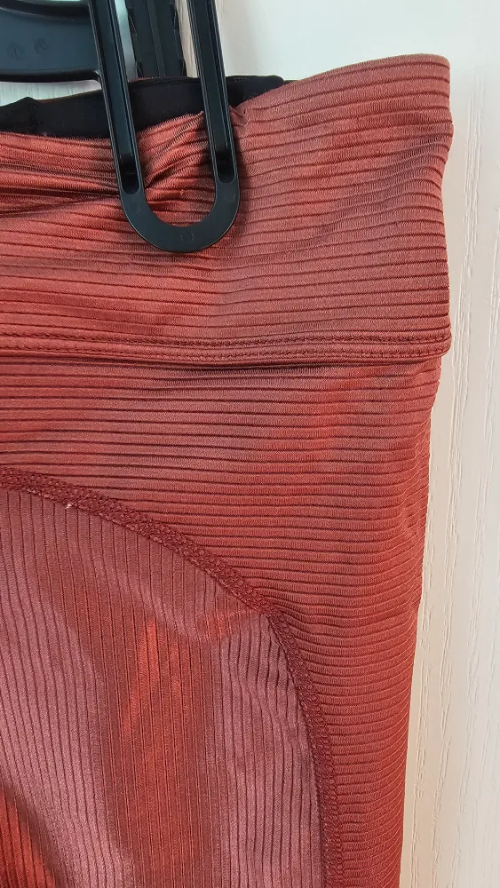 Rust Coloured Athletic Leggings image indicator(3)