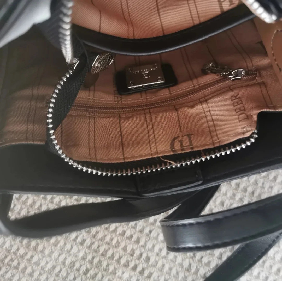 Brand New Small Leather Bag with Snakeskin Pattern image indicator(7)