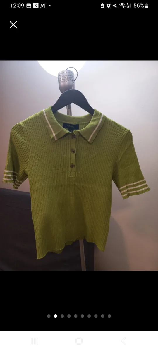 women top one get one free image indicator(2)