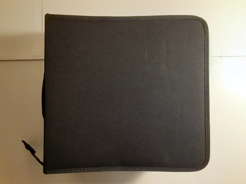 Black CD/DVD Case w/ White Pages | 320 Disc Capacity image indicator(2)