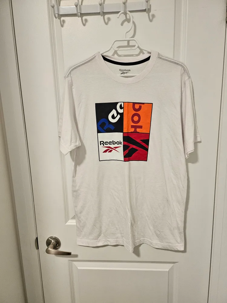 Reebok Graphic Tee thumbnail